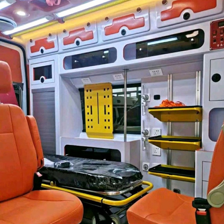 东英镇长途救护车护送病人租赁价格